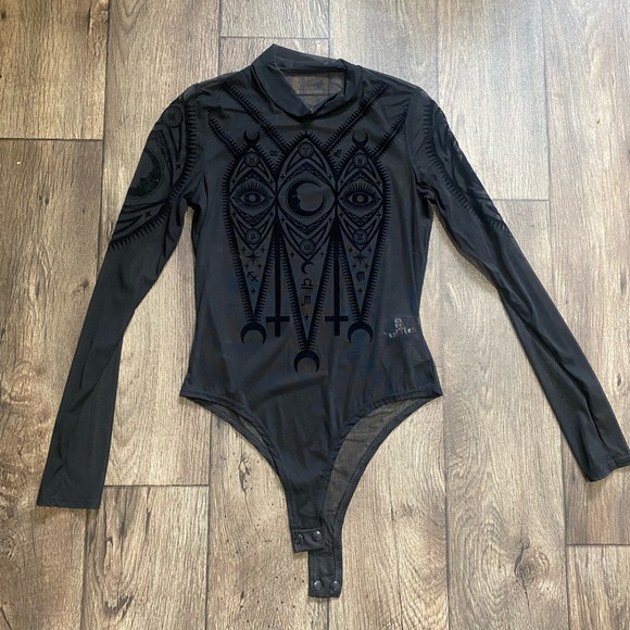 restyle Tops - Restyle fortune teller bodysuit
